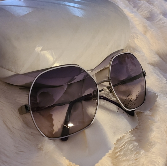 Emilio Pucci EP130S Sunglasses - Picture 6 of 9